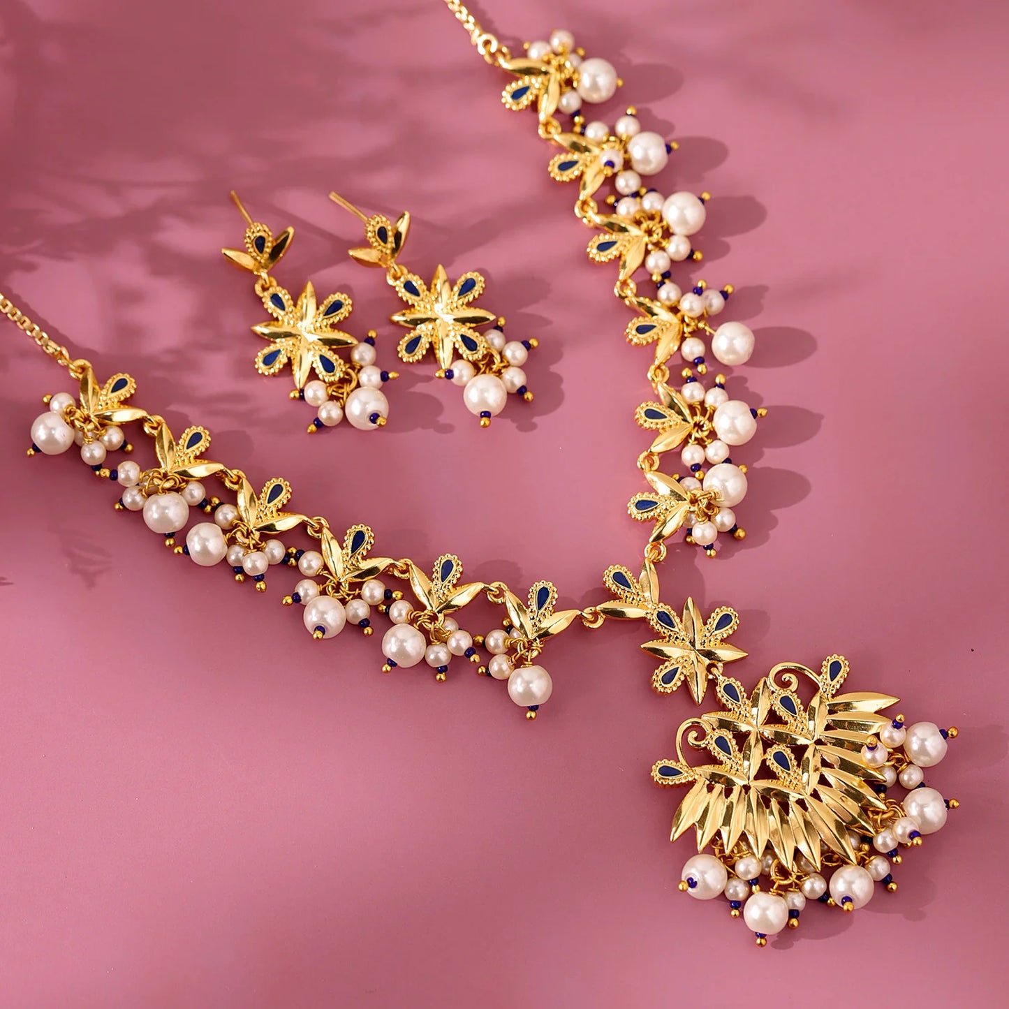 Gota Patti Shahi Guldaasta Necklace Set